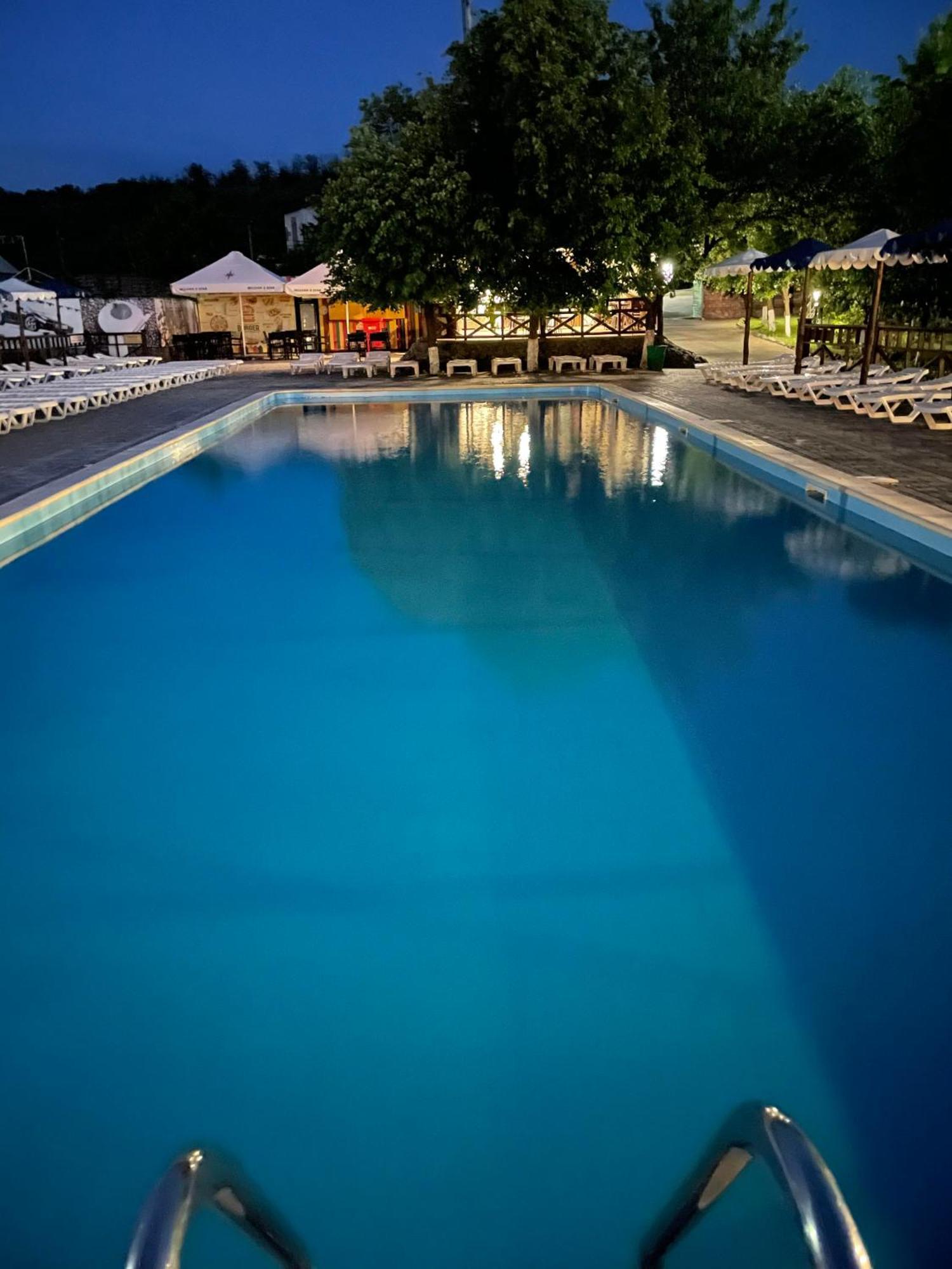 Mayak Resort Kam'yani Potoky Dış mekan fotoğraf
